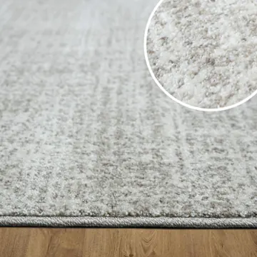 Beenom on the floor with pattern detail