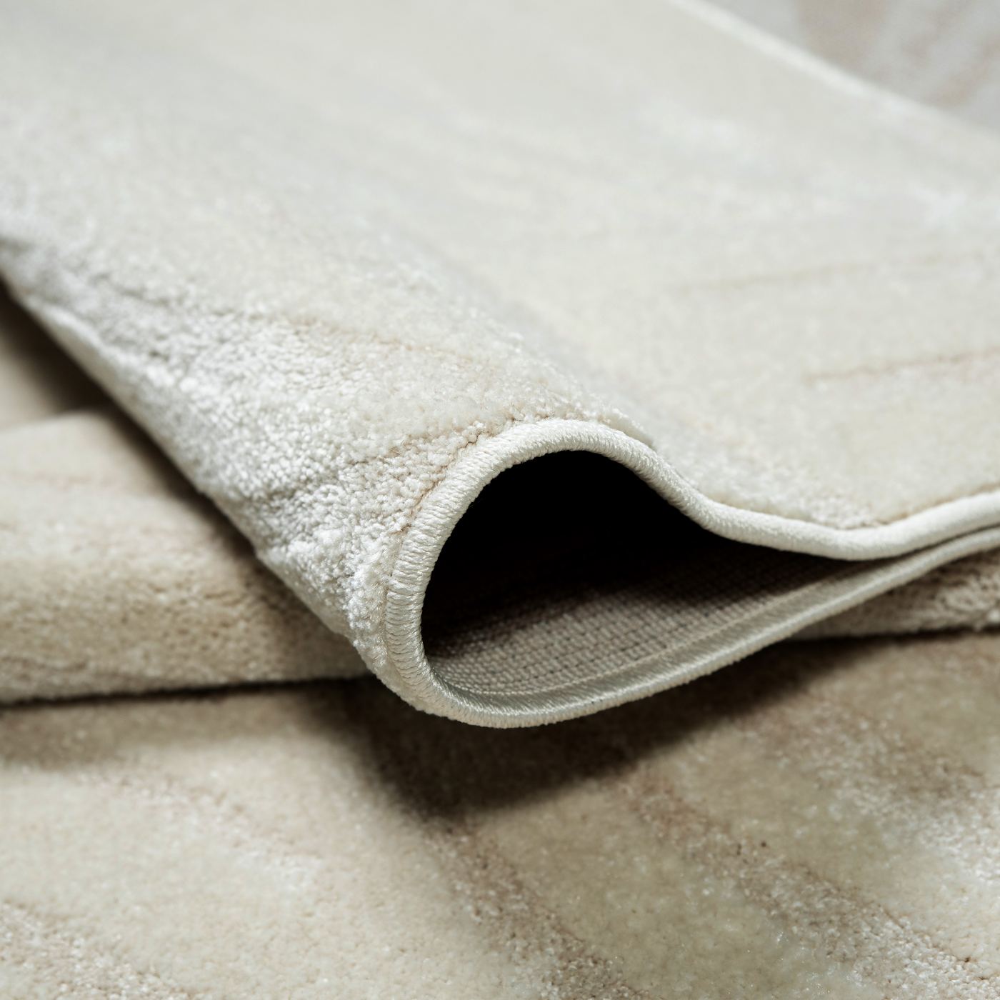 Hestia folded edge close-up