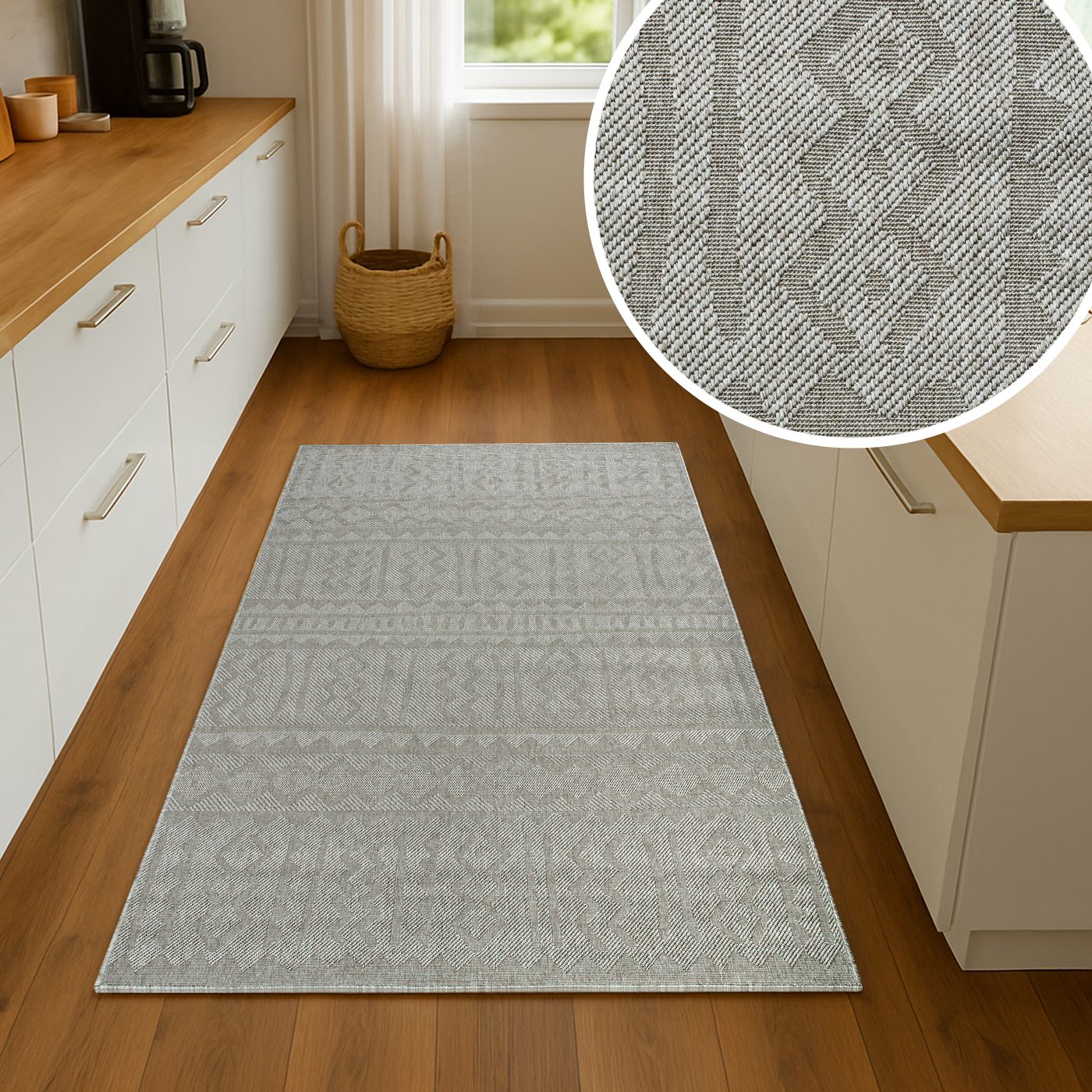Olymp runner in a kitchen